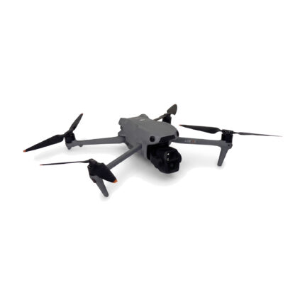 DJI Air 3S Drohne von vorne schräg, grau, ausgeklappt, mit Dual-Kamera am Gimbal